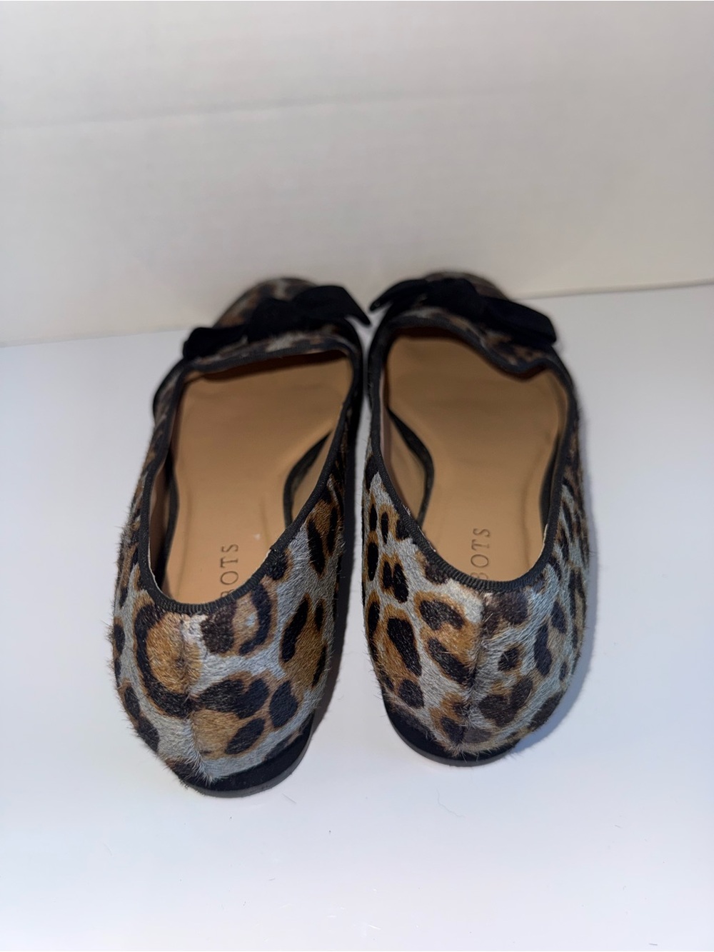 TALBOTS leopard print calf hair mobwife classic flat loafers with velvet bow 8 - Picture 4 of 5